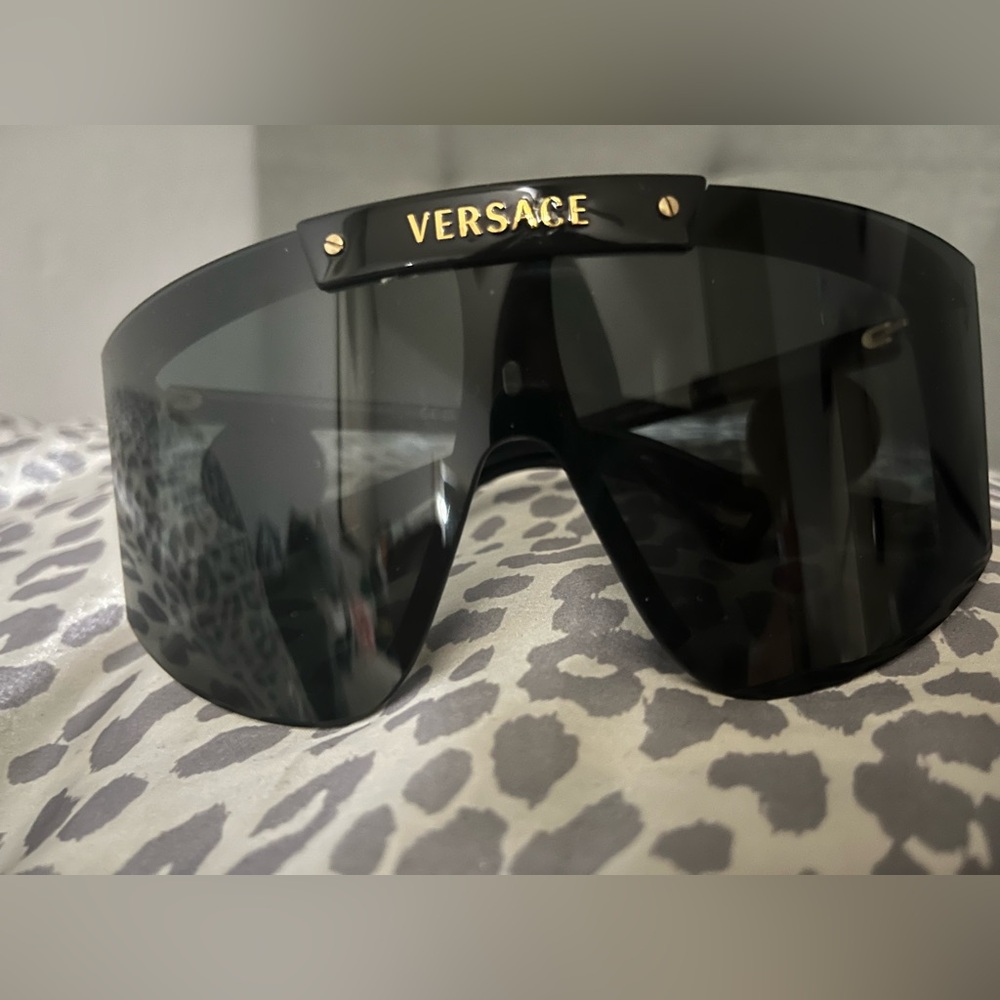 Like new! Sunglasses Versace 3 in 1